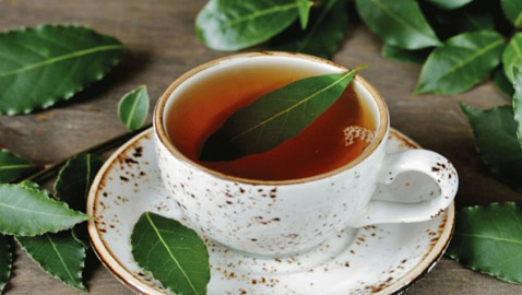 شاي ورق الغار: يحسن الهضم، وينظم سكر الدم