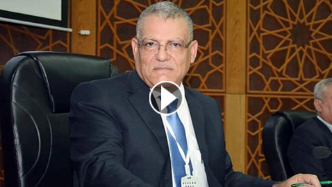 فيديو: وزير سوري بموقف محرج أمام الصحفيين.. عجز عن تركيب جملة مفيدة