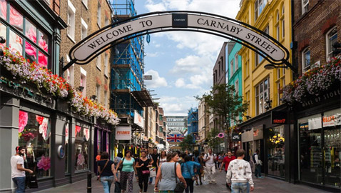 صور: جولة سياحية في شوارع لندن الشهيرة خاصة بعشاق التسوق