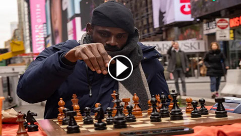 رقم قياسي جديد.. بطل نيجيري يلعب الشطرنج 58 ساعة متواصلة